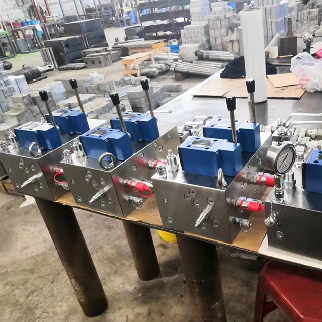Hydraulic accessories